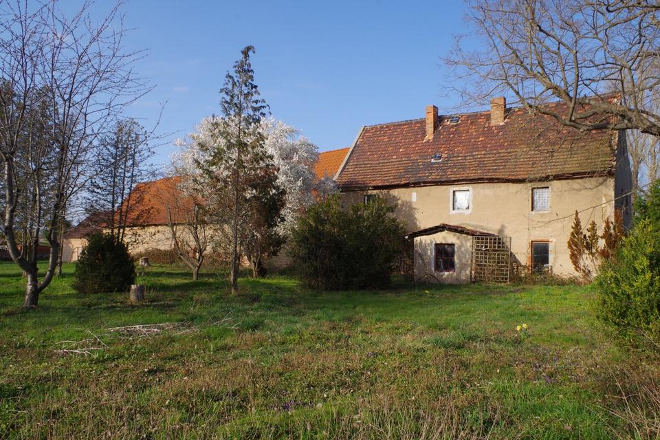 Thumbnail-Bauernhaus mit 2 Scheunen und großem Grundstück