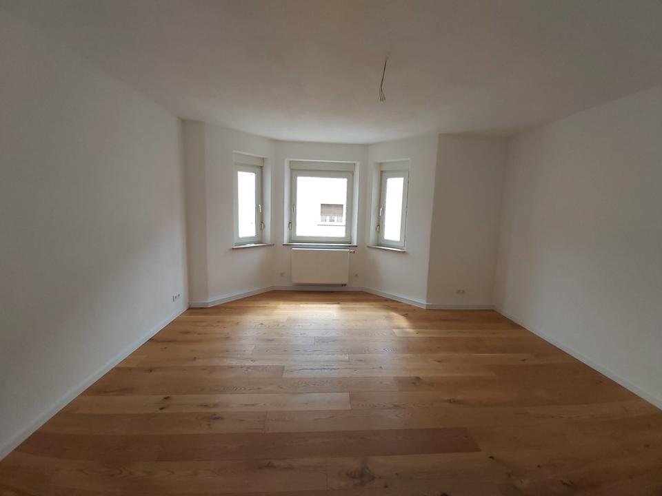 Thumbnail-Kernsanierte 4-Zimmer Altbauwohnung Innenstadt, Nähe Klinikum