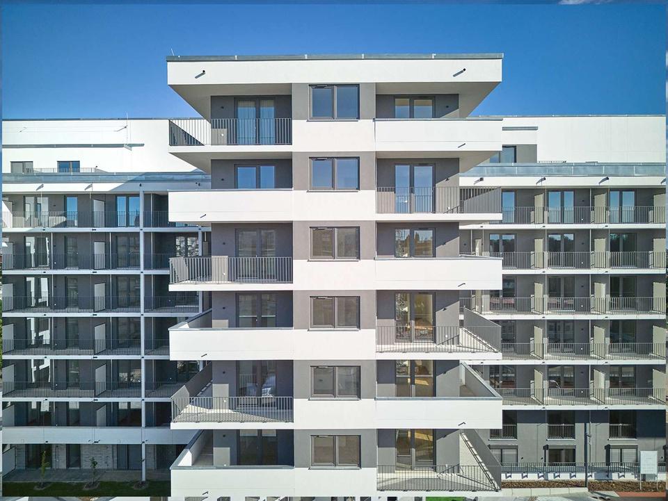 Thumbnail-Smyles Living – Studio mit Balkon