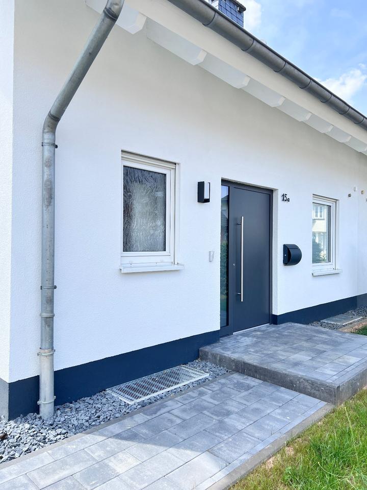 Thumbnail-Doppelhaushälfte-Komplett renoviert