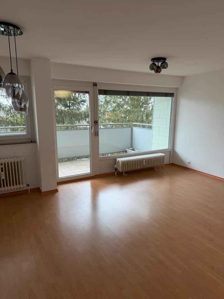 Thumbnail-Helle 2 Zimmer Wohnung