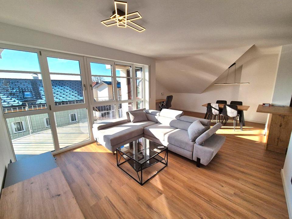 Thumbnail-Vollmöblierte helle 2-Zimmer Wohnung mit Bergblick und Südbalkon