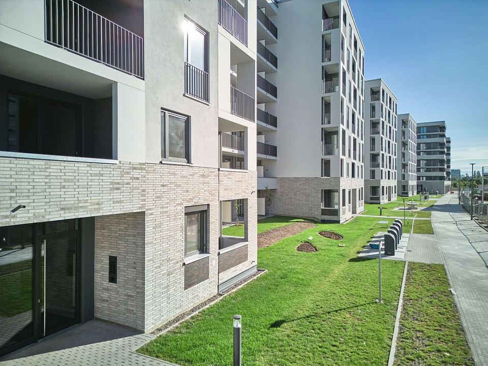 Thumbnail-Smyles Living – wunderschöne Dachgeschosswohnung mit Blick über Friedenau
