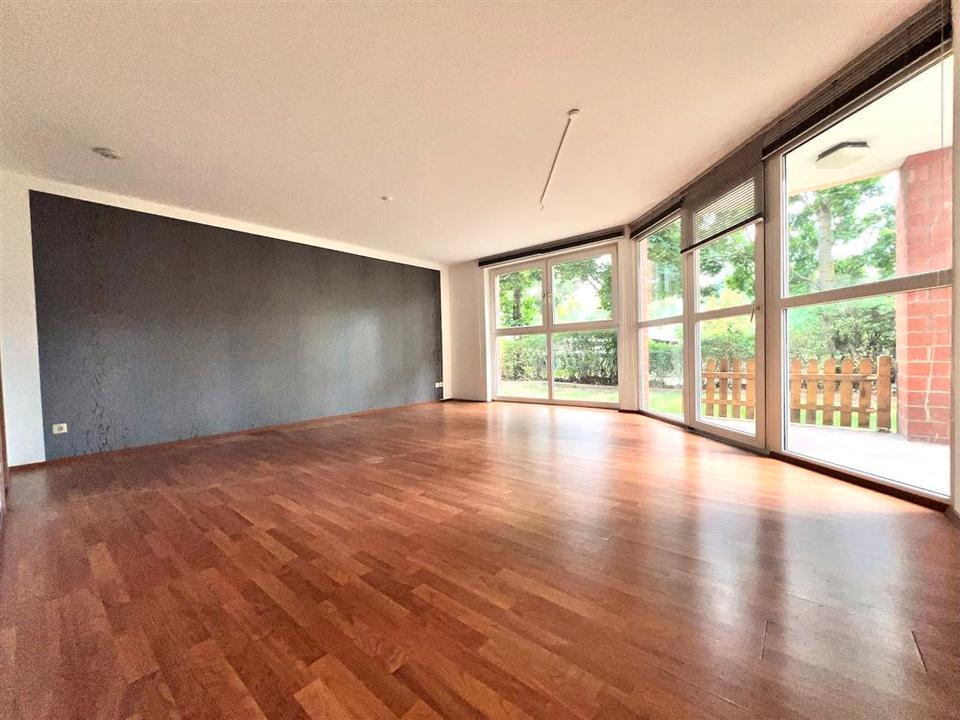 Thumbnail-Wohnen an der Elbe - großzügige 2 Raum Wohnung