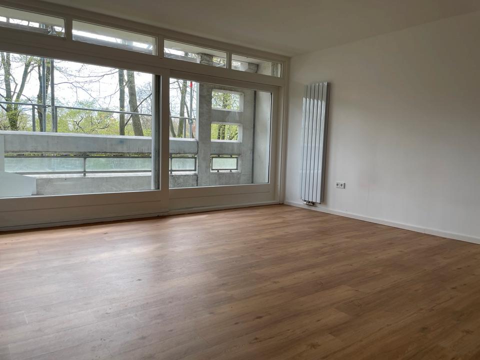 Thumbnail-Möblierte 1-Zimmer-Wohnung mit Stellplatz in Hamburg-Osdorf – modernisiert und bezugsfertig