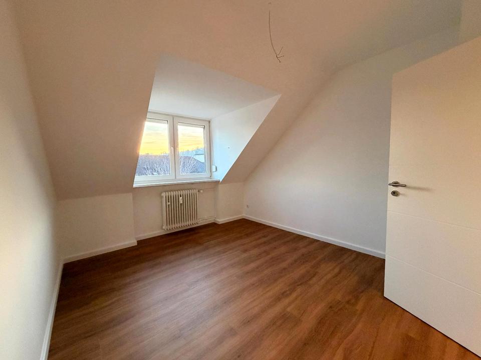 Thumbnail-Zwei WG Zimmer TOP- sanierte Wohnung in bevorzugter Lage