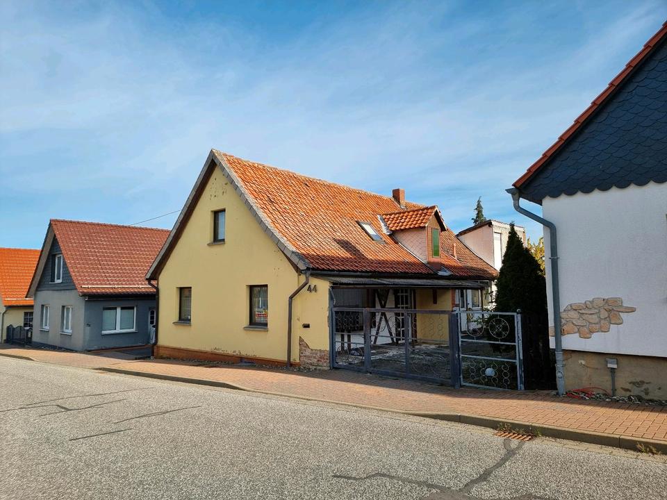 Thumbnail-sanierungsbedürftiges Einfamilienhaus mit Werkstatt