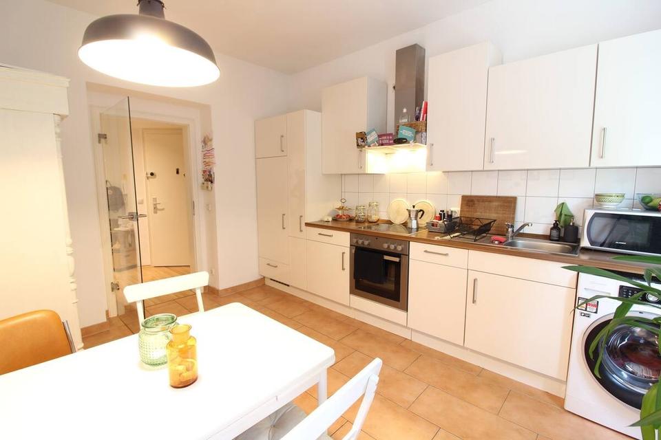 Thumbnail-Möblierte 2-Zimmerwohnung + Balkon, Köln-Sülz, Untermiete 13 Mon.