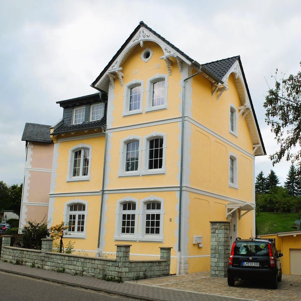 Thumbnail-Weilburg: 2-Zi-DG Wohnung in kleiner Jugendstilvilla