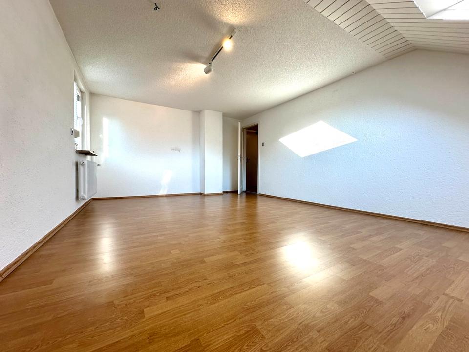 Thumbnail-Wunderschöne 2,5 Zimmer Wohnung mit neuer Küche zu vermieten