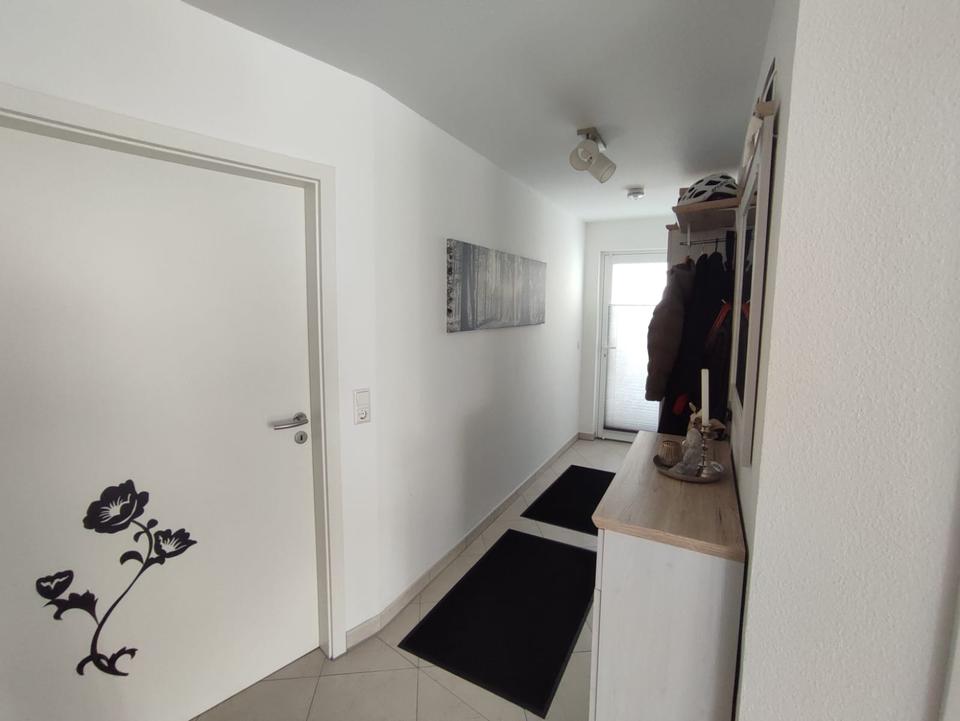 Thumbnail-Sehr schöne 3,5-Zimmer-Wohnung Balkon,EBK, 2 TG-Plätze Sonnenbühl