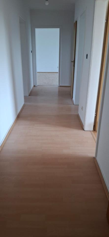 Thumbnail-4-Zimmer Wohnung mit Balkon Nähe Elisabeth-Krankenhaus