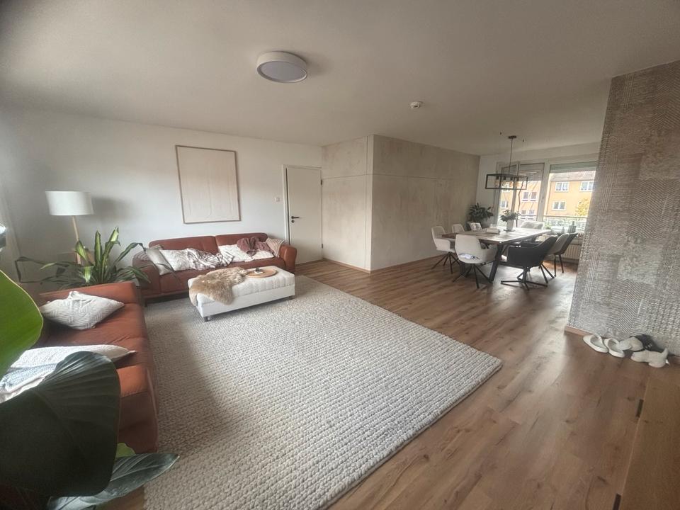 Thumbnail-5 Zi ETW, 110m2, Stellplatz, EBK, hell, 2. St., Fürth