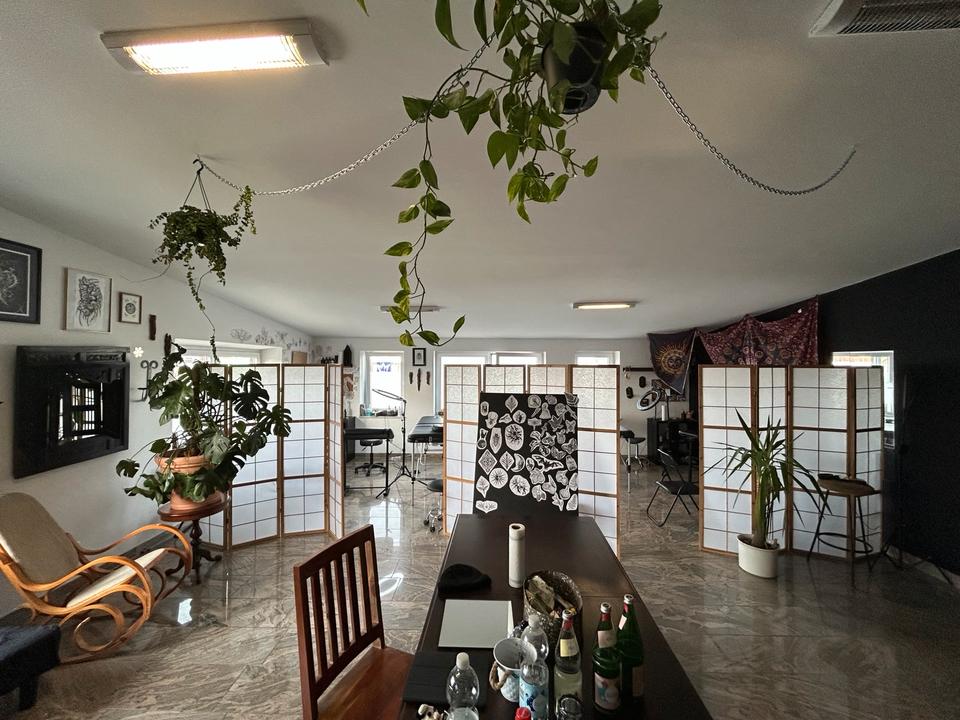 Thumbnail-Atelier Platz zu vermieten