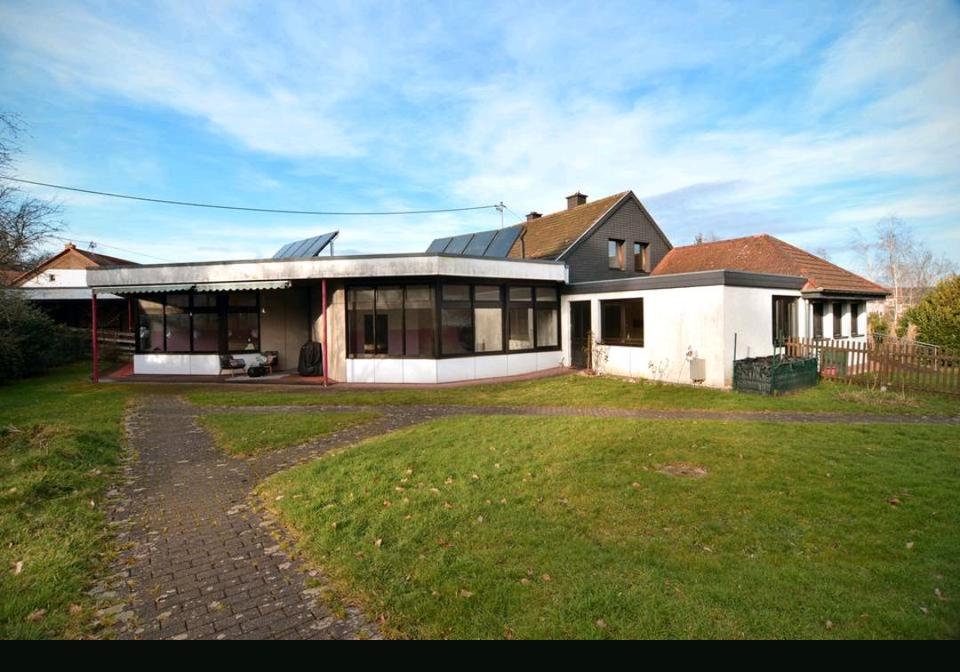 Thumbnail-Einfamilienhaus Gewerbe , Pferdehaltung , Physio usw evtl möglich