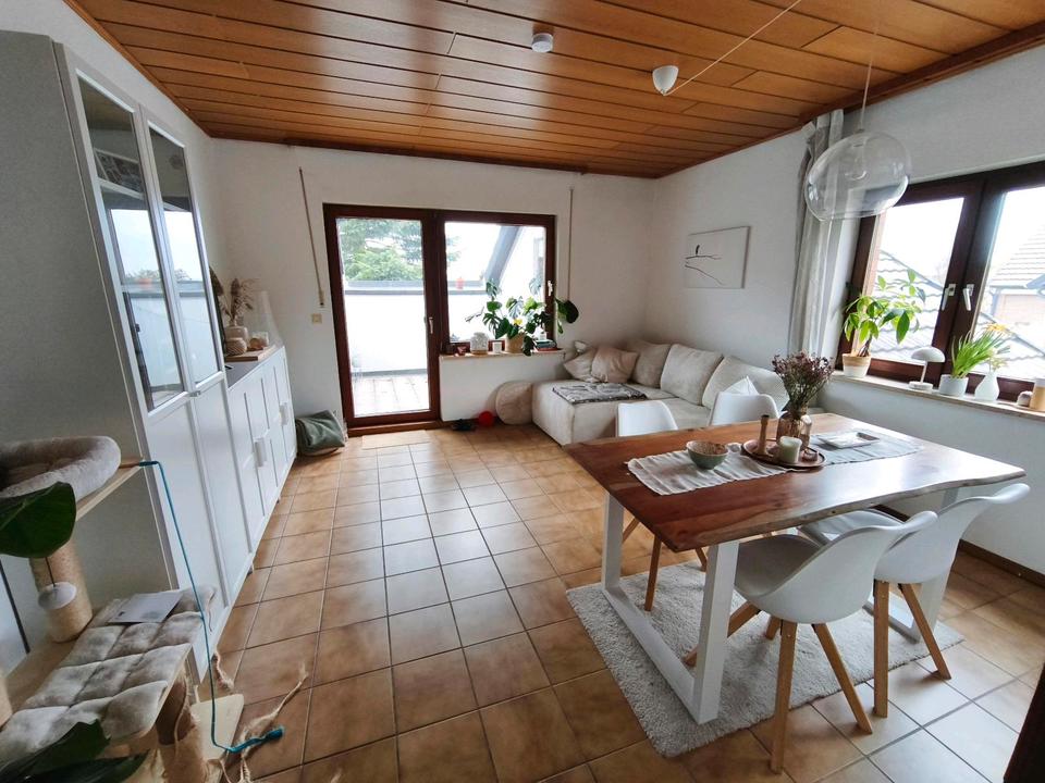 Thumbnail-Schöne, helle DG-Wohnung zu vermieten