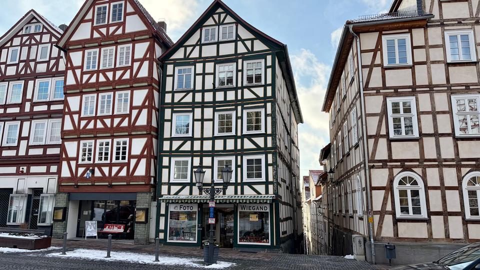 Thumbnail-Geräumige 4ZKB-Wohnung am Marktplatz von Homberg (Efze) zu vermieten!