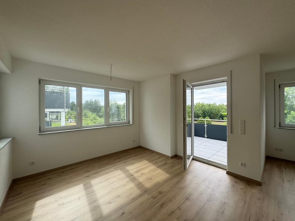 Thumbnail-ERSTBEZUG Vermieten 3,5 Zimmer Wohnung AB SOFORT in Ellwangen
