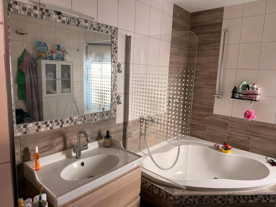 Thumbnail-Wohnung im 2FH in Neuwied Oberbieber 4ZKB 99qm