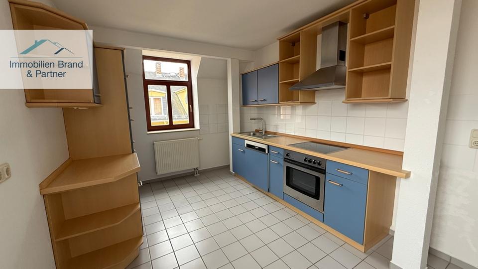 Thumbnail-Maisonette mit Einbauküche, Balkon & Garage