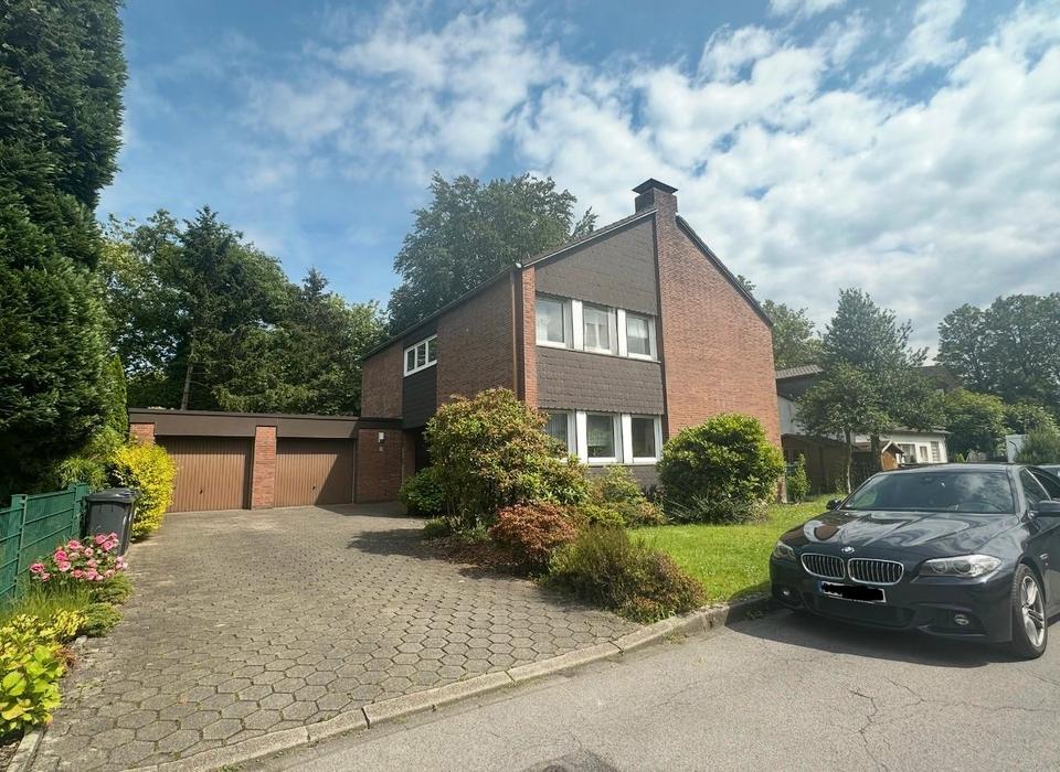 Thumbnail-Hochwertige Sanierte Erdgeschosswohnung mit Garten und Garage