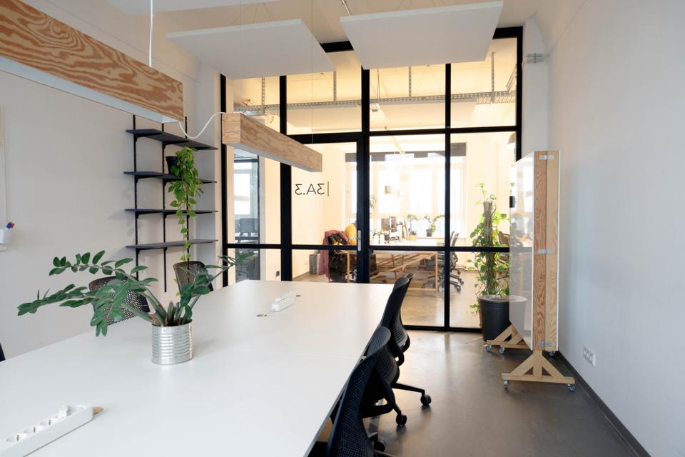 Thumbnail-Private Office-ish 6+ in Berlin Neukölln: licht, flexibel, 247, möbliert