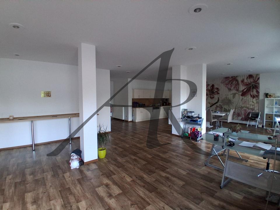 Thumbnail-Gewerbeeinheit - Büro, Praxis im Erdgeschoss mit eigenem Eingang im Herzen der Stadt