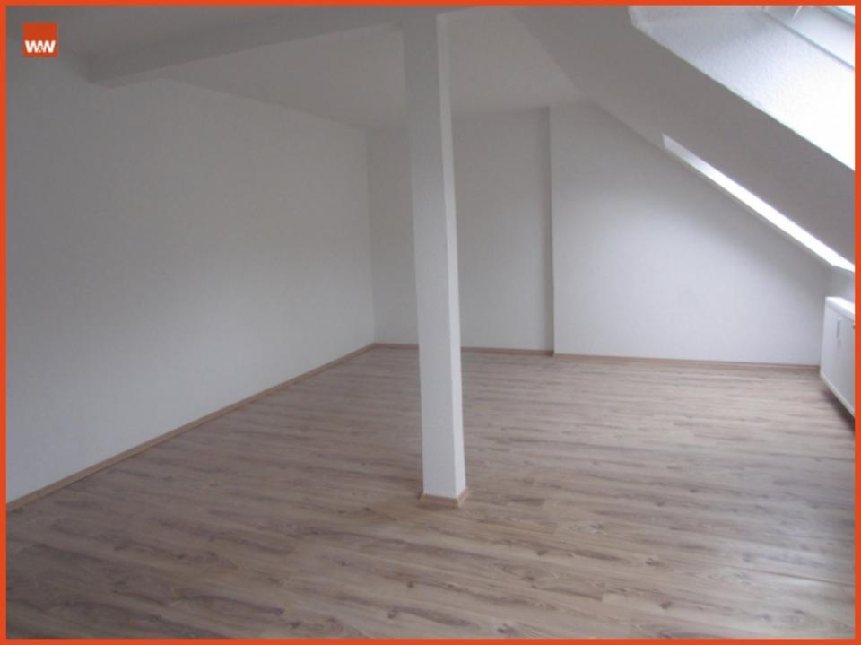 Thumbnail-Große und Helle 3 Zimmer Wohnung in Zentrumsnähe!