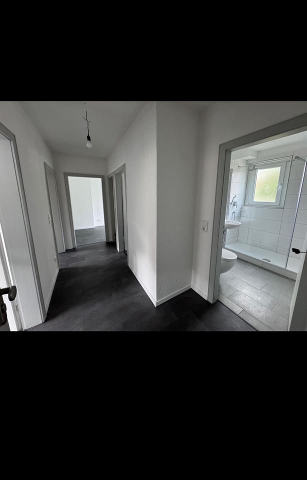 Thumbnail-Moderne- & Kernsanierte 3 Zimmerwohnung inkl. neue Einbauküche