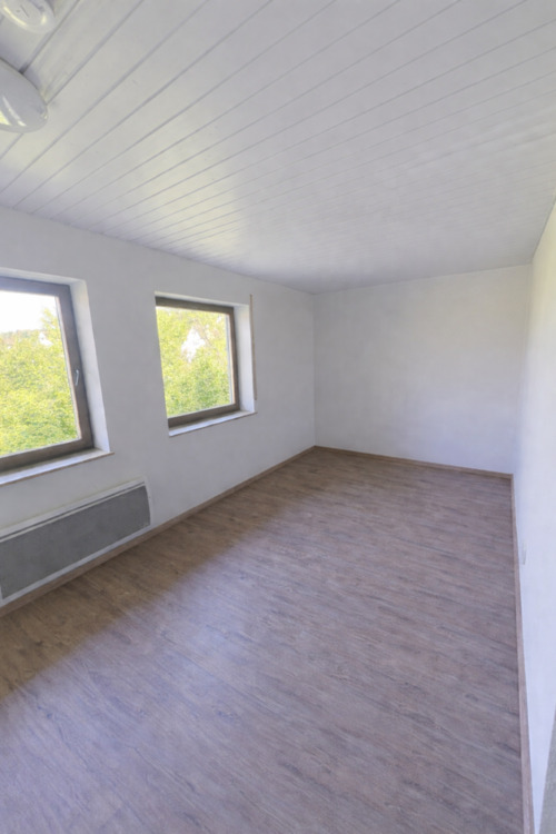 Thumbnail-Frisch renoviertes 1-Zimmer-Apartment (20 m²) Stellplatz