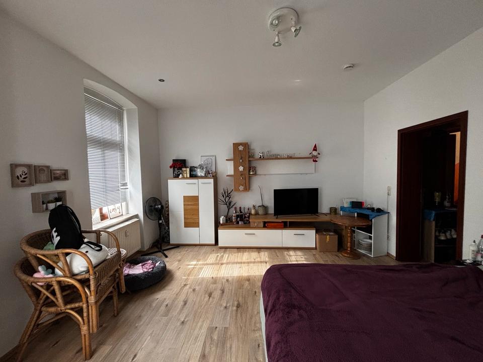 Thumbnail-1 Raum Wohnung für Singles oder einen Rentner