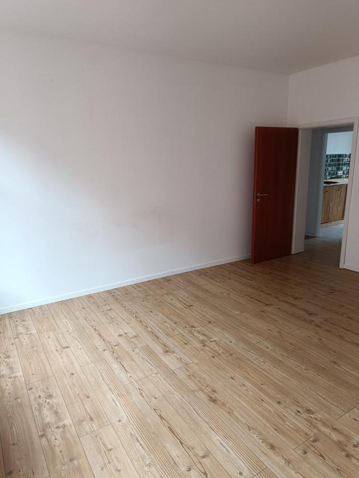 Thumbnail-Schön 3-Zimmer-Wohnung mit Altbaucharme in Magdeburg Buckau