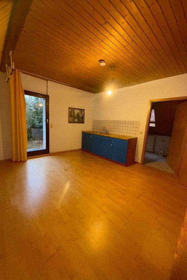 Thumbnail-2-Zimmer-Wohnung mit Terrasse, Einbauküche & eigenem Parkplatz