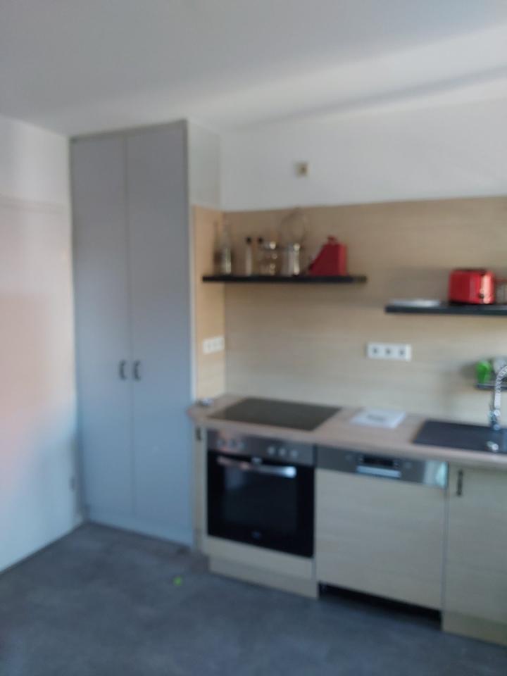Thumbnail-2 Zimmerwohnung 63 m² Teilmöbliert befriste bis Juli 2027