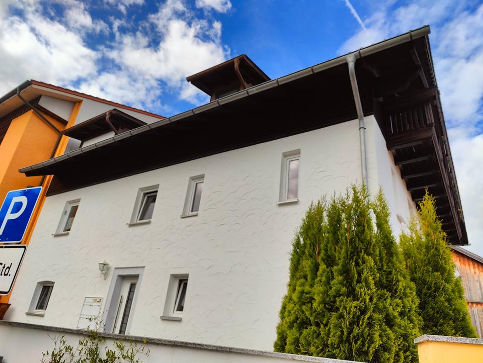 Thumbnail-Prov.-freies 4-Parteien HausRendite (6,56%) 94253 Bischofsmais