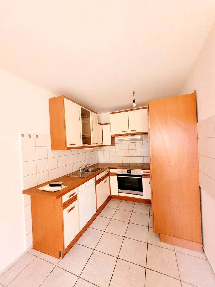 Thumbnail-Großzügige renovierte Wohnung mit Balkon