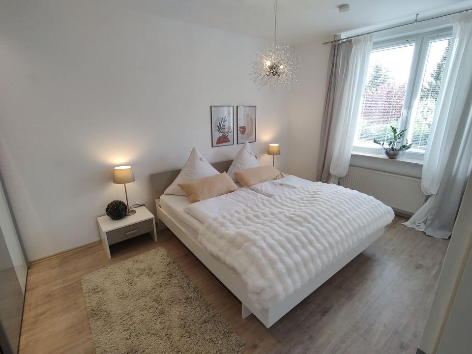 Thumbnail-Moderne komplett möblierte Wohnung im Raum BIHF