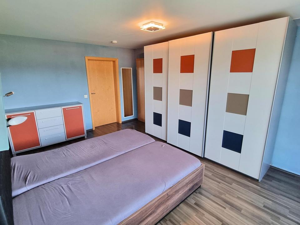 Thumbnail-Sofort verfügbar! - Voll möblierte, schöne, sonnige 2-Zimmer-Wohnung mit Balkon und KFZ-Stellplatz