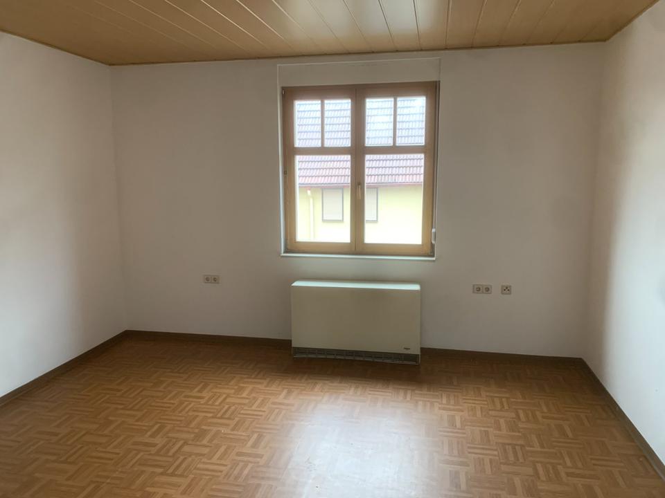 Thumbnail-1-Raum Wohnung in Oranienbaum zu vermieten