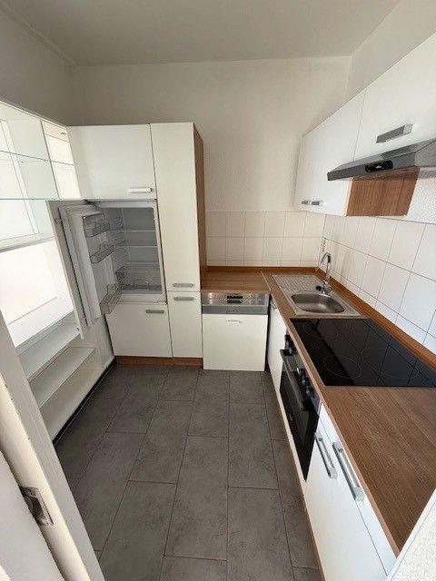 Thumbnail-3-Raum Wohnung mit Einbauküche, Balkon und Wannenbad