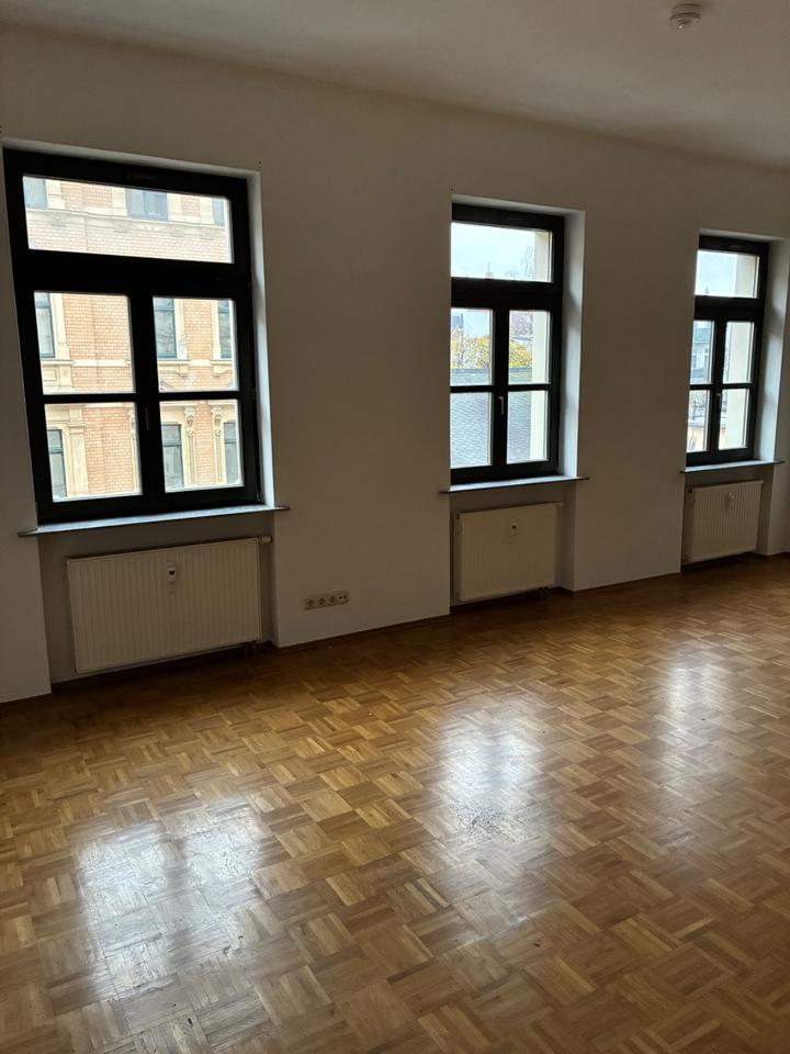 Thumbnail-2 Raum Wohnung in bester Lage in HalleSaale - frisch geweisselt