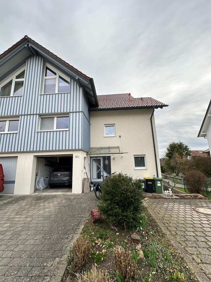 Thumbnail-Doppelhaushälfte in Wangen zentral zu vermieten