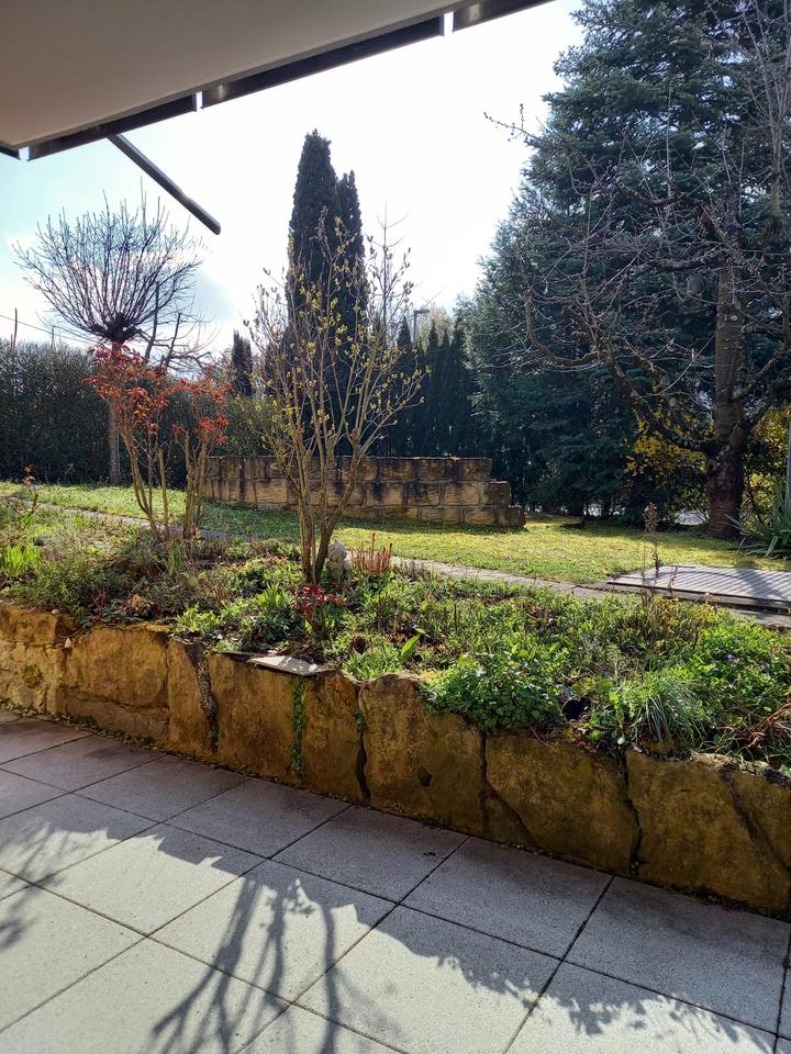 Thumbnail-2,5 Zimmer EG Wohnung in Herrenberg Kayh