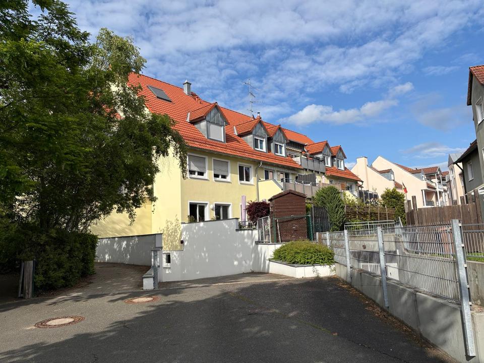 Thumbnail-3-Zim. Wohnung zum 1.7.2026 zu vermieten, 90614 Ammerndorf