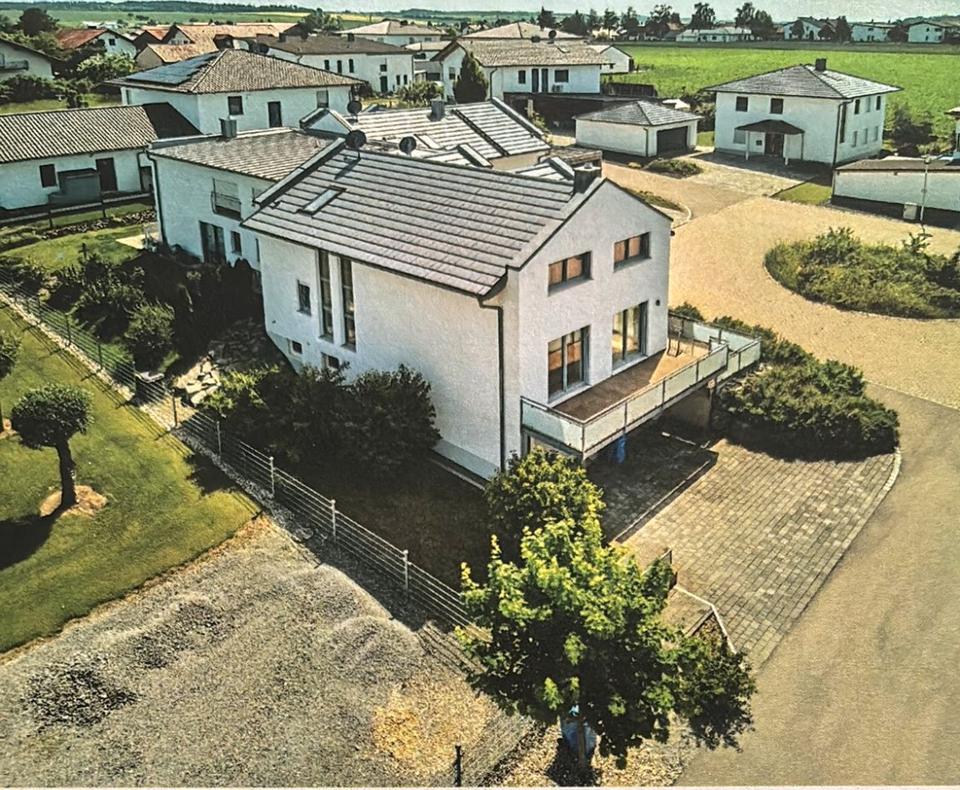 Thumbnail-Modernes, helles Reihenendhaus in Leiblfing