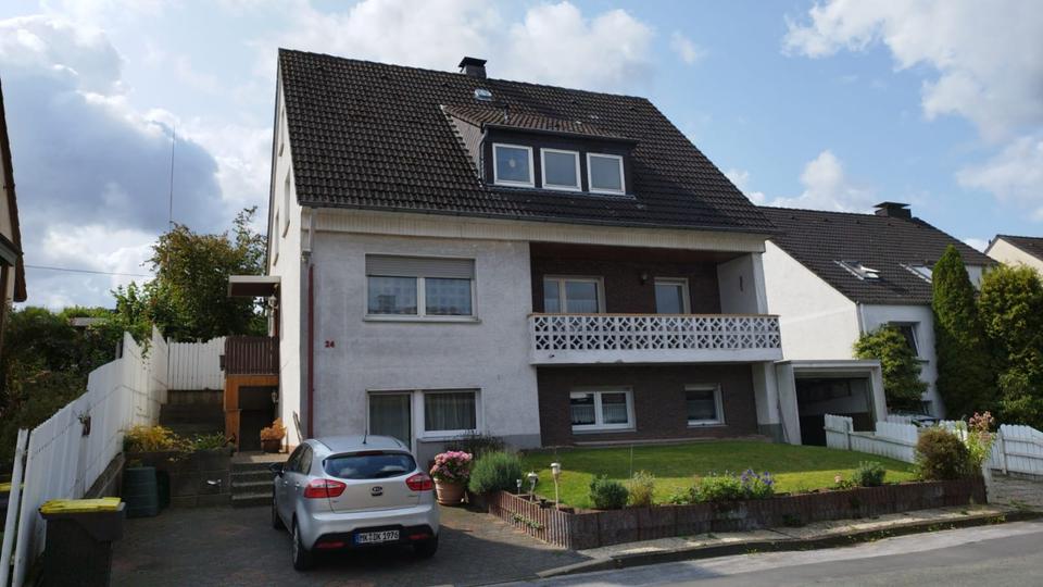 Thumbnail-Großes Einfamilienhaus mit Einliegerwohnung in Menden Schwitten