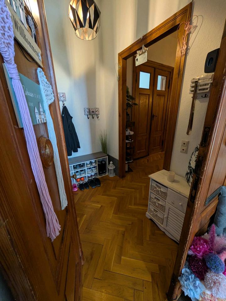 Thumbnail-Schöne große Wohnung mit Garten und 2 Garagen