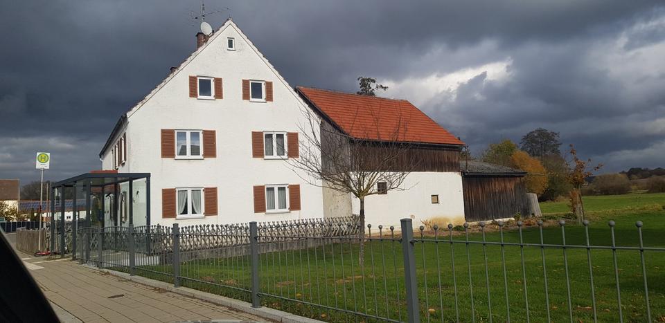 Thumbnail-Charmantes Einfamilienhaus in idyllischer Lage, Blick ins Grüne