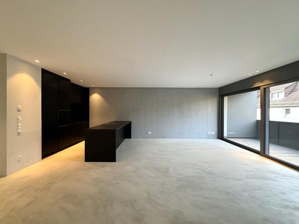 Thumbnail-Buchschlag, Luxuriöse Neubauwohnung mit ca. 95 m², Balkon und moderner Einbauküche