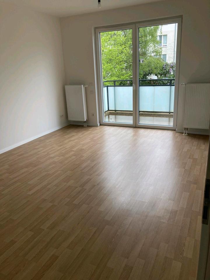 Thumbnail-2ZKB- Wohnung zur Untermiete oder als Nachmieter